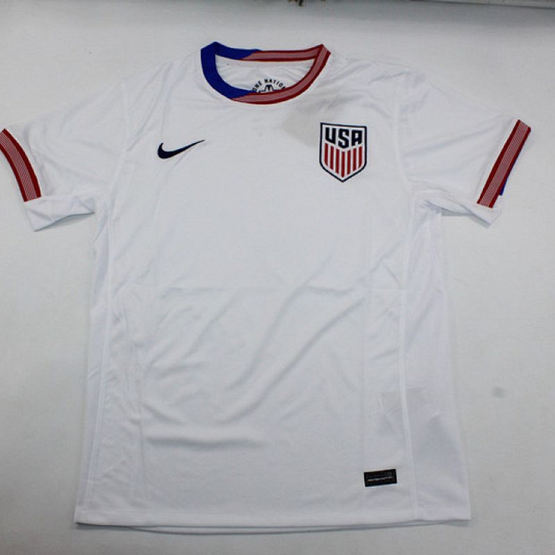 Camiseta Estados Unidos · Local