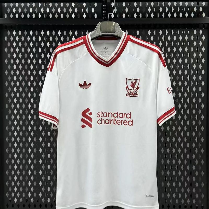 26/27 Liverpool Visitante