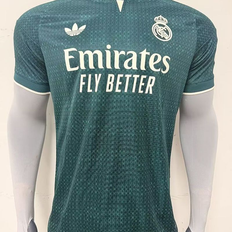 26/27 Real Madrid Visitante Versión jugador